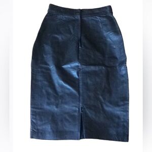 Vintage black leather skirt by Elizabeth
